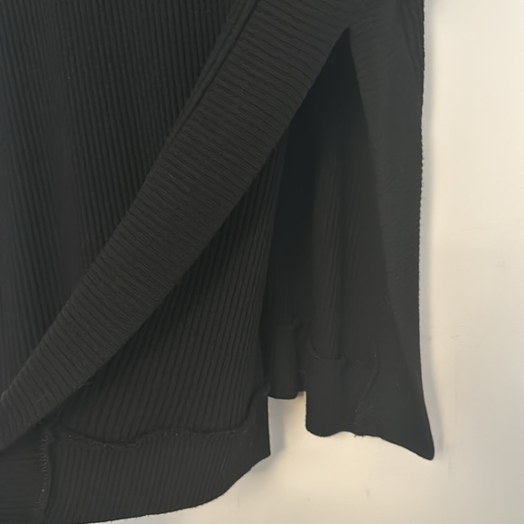 Velvet by Graham Turtleneck sleeveless waffle knit sweater, size XS - Picture 6 of 11